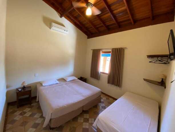Imagen de la habitación del Hotel Mirante Praia, Ol&iacute;mpia. Foto 17