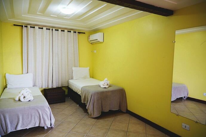 Imagen de la habitación del Hotel Mirante dos Papagaios. Foto 14