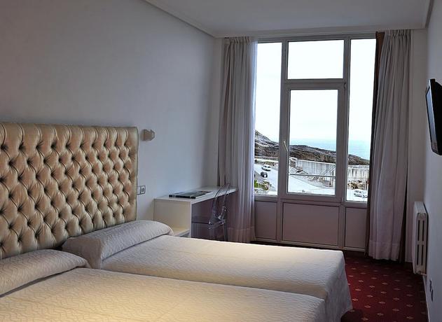 Imagen de la habitación del Hotel Miraolas. Foto 13