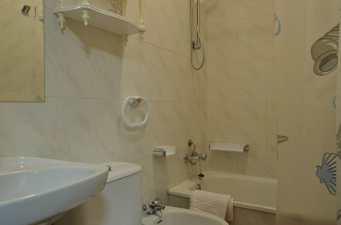 Imagen de la habitación del Hotel Mirasol, Lanzada. Foto 10