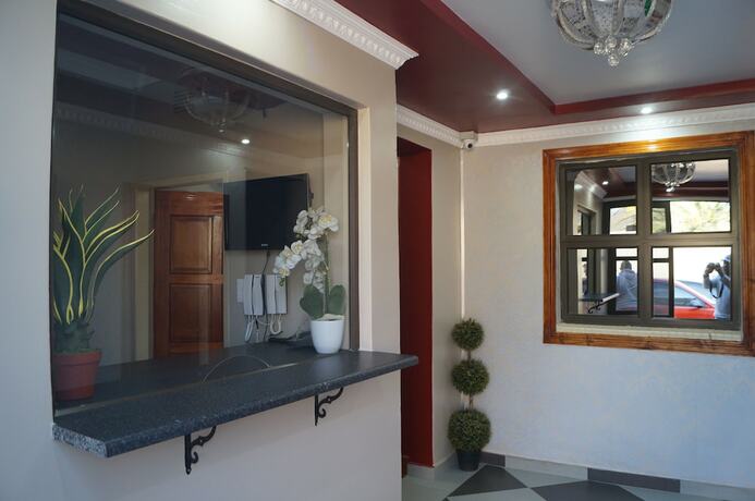 Imagen general del Hotel Miraton Eastgate Suites. Foto 2