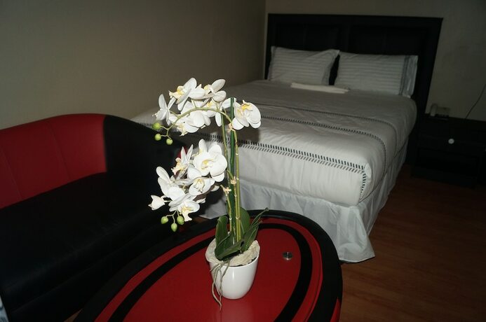 Imagen general del Hotel Miraton Eastgate Suites. Foto 8
