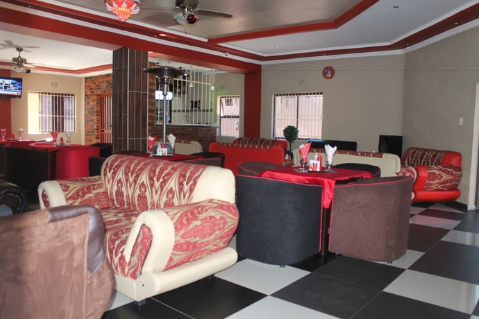 Imagen de los interiores del Hotel Miraton Guest Lodge. Foto 16