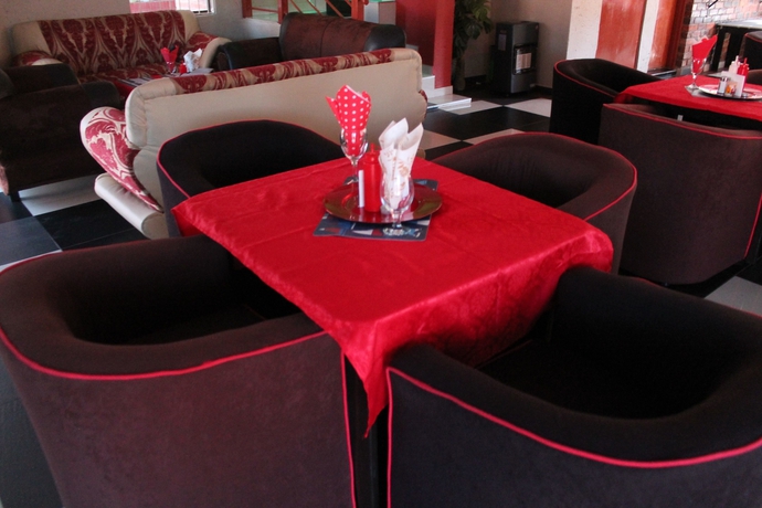 Imagen de los interiores del Hotel Miraton Guest Lodge. Foto 18