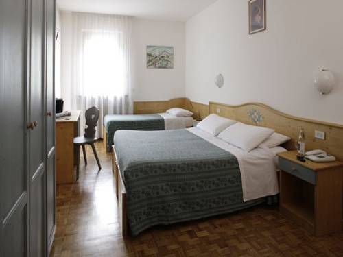 Imagen de la habitación del Hotel Miravalle, Auronzo di Cadore. Foto 3