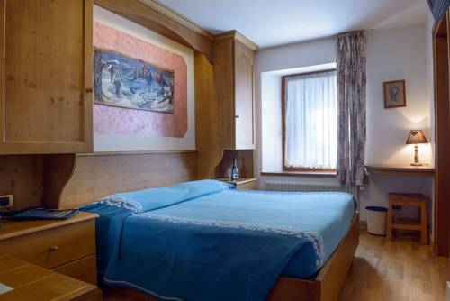Imagen de la habitación del Hotel Miravalle, Auronzo di Cadore. Foto 7