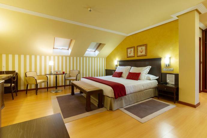 Imagen de la habitación del Hotel Miravalle, Ourense. Foto 5