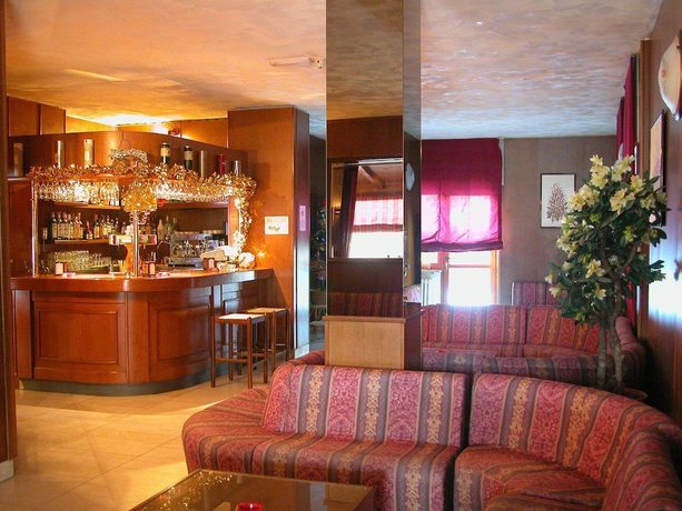 Imagen del bar/restaurante del Hotel Miravalle, Sauze D'oulx. Foto 4