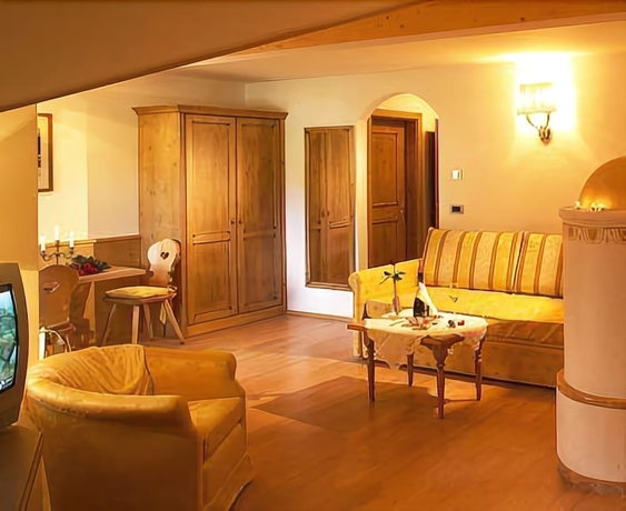 Imagen de la habitación del Hotel Miravalle, Selva di Val Gardena. Foto 2