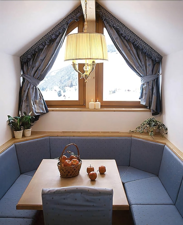 Imagen de la habitación del Hotel Miravalle, Selva di Val Gardena. Foto 14
