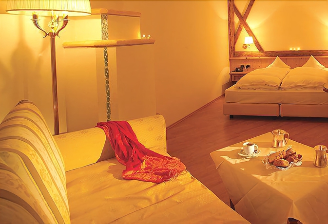 Imagen de la habitación del Hotel Miravalle, Selva di Val Gardena. Foto 16