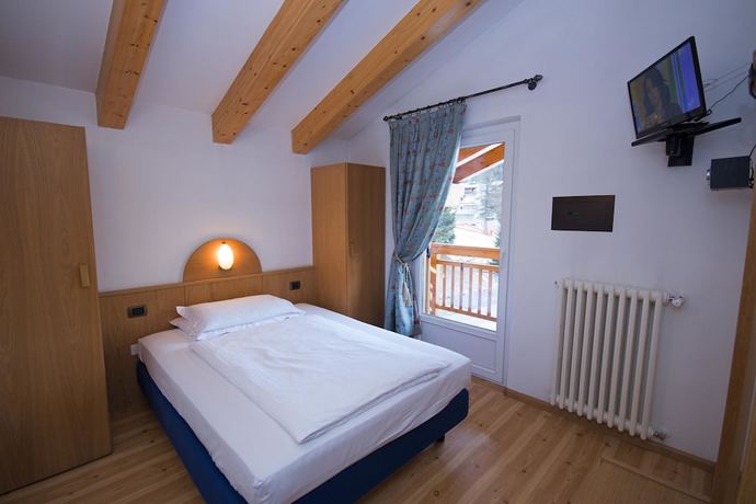 Imagen de la habitación del Hotel Miravalle, Soraga. Foto 11