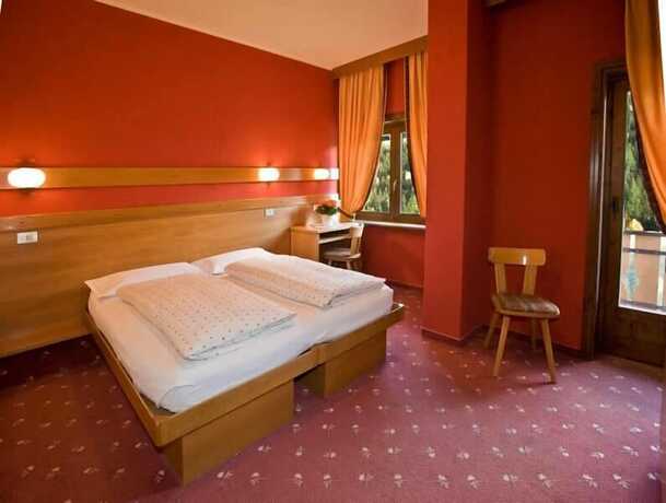Imagen general del Hotel Miravalle, VALDIDENTRO. Foto 11