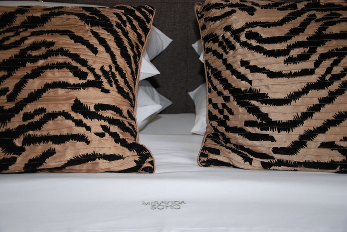 Imagen de la habitación del Hotel Miravida Soho and Wine Bar. Foto 9