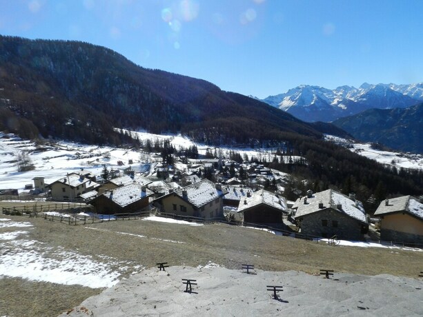 Imagen general del Hotel Miravidi. Foto 8