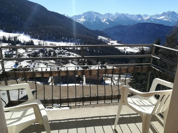 Imagen general del Hotel Miravidi. Foto 12