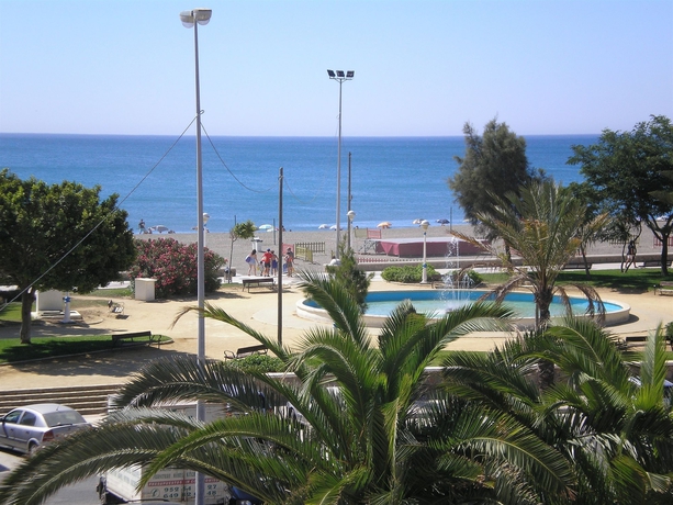 Imagen de los exteriores del Hotel Miraya, Torre del Mar. Foto 9
