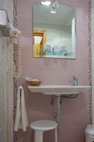 Imagen de la habitación del Hotel Miraya, Torre del Mar. Foto 5