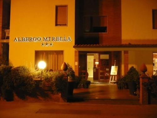 Imagen general del Hotel Mirella, Castiglione della Pescaia. Foto 3