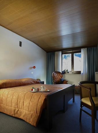 Imagen de la habitación del Hotel Mirella, Ponte di Legno. Foto 4