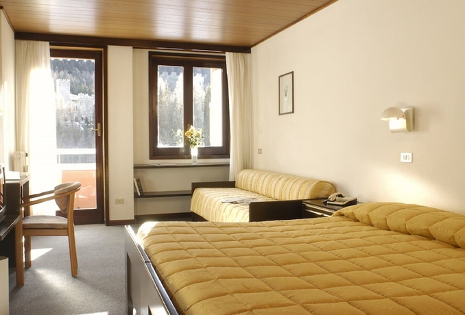 Imagen de la habitación del Hotel Mirella, Ponte di Legno. Foto 11
