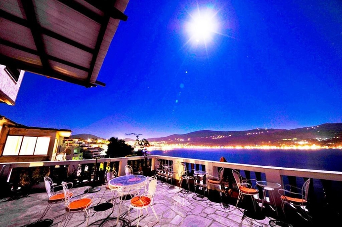 Imagen general del Hotel Mirini. Foto 3