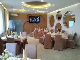 Imagen del bar/restaurante del Hotel Mirit, Mosc&uacute;. Foto 4