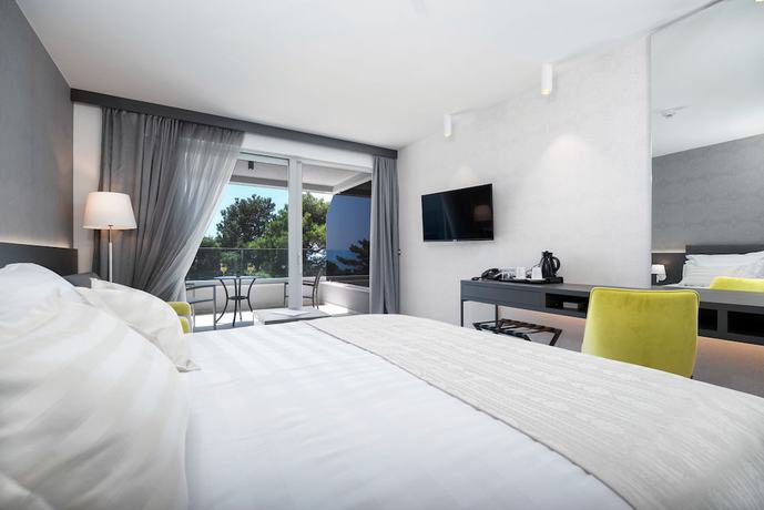 Imagen de la habitación del Hotel Mirjam. Foto 8