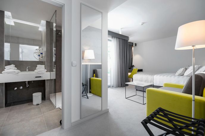 Imagen de la habitación del Hotel Mirjam. Foto 16