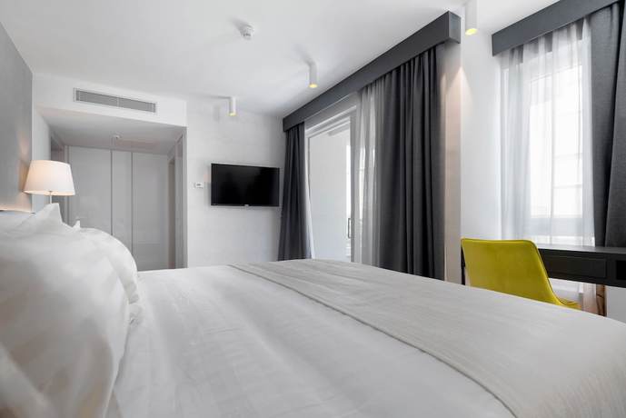 Imagen de la habitación del Hotel Mirjam. Foto 19