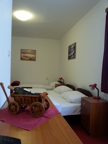 Imagen de la habitación del Hotel Mirni Kutak. Foto 5