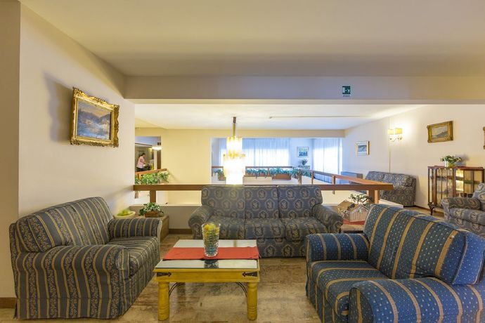 Imagen de los interiores del Hotel Miro'. Foto 14
