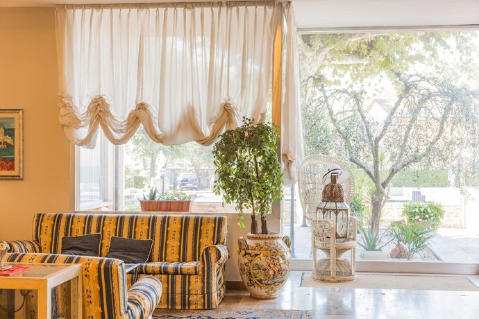 Imagen de los interiores del Hotel Miro'. Foto 17
