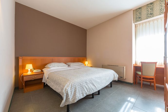 Imagen de la habitación del Hotel Miro'. Foto 8