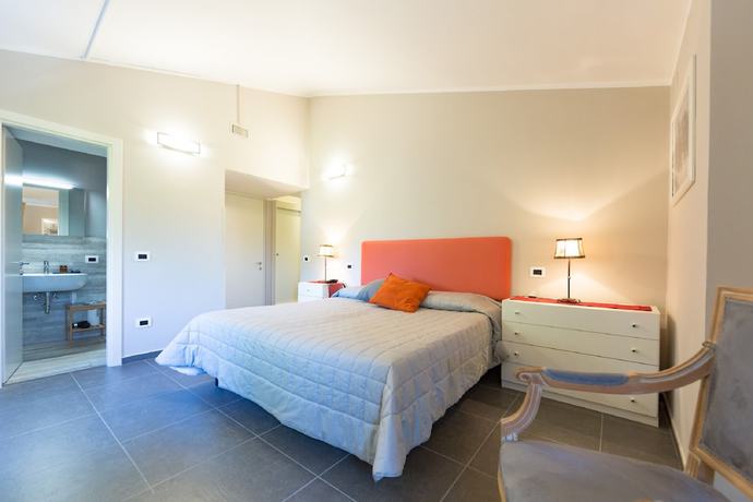 Imagen de la habitación del Hotel Miro'. Foto 9
