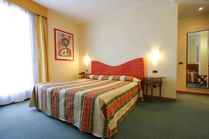Imagen de la habitación del Hotel Miro, Garda. Foto 9
