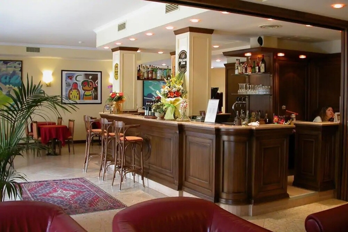 Imagen de los interiores del Hotel Miro, Garda. Foto 15