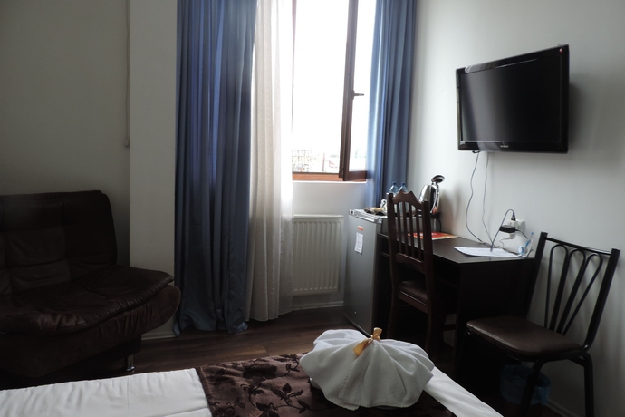 Imagen de la habitación del Hotel Mirobelle. Foto 10