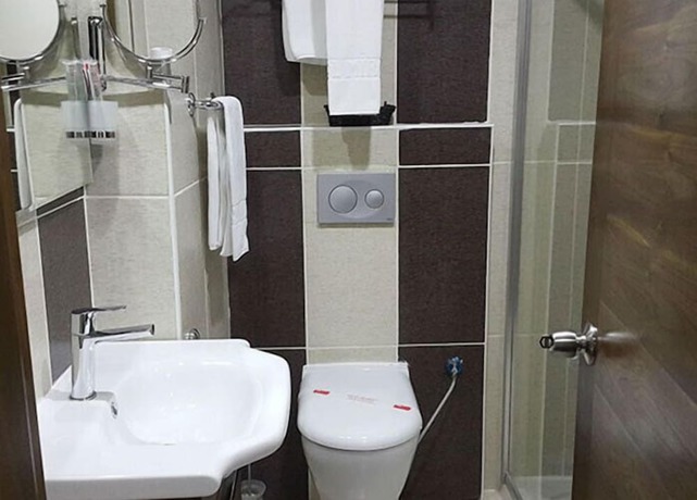 Imagen de la habitación del Hotel Miroglu, Yenişehir. Foto 6