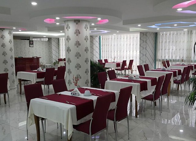 Imagen del bar/restaurante del Hotel Miroglu, Yenişehir. Foto 3
