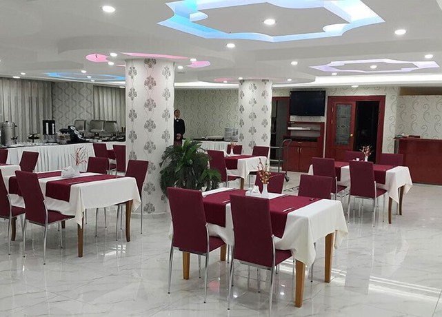Imagen del bar/restaurante del Hotel Miroglu, Yenişehir. Foto 4