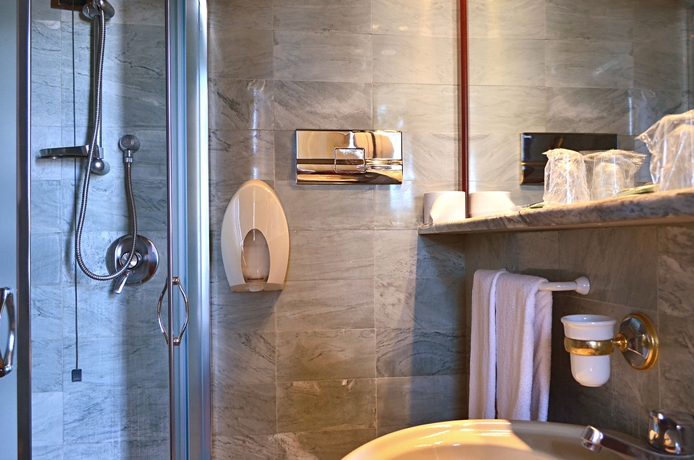 Imagen de la habitación del Hotel Mir&ograve;, Rapallo. Foto 6