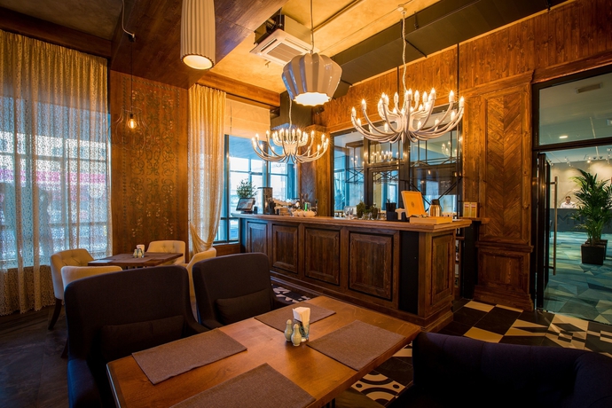 Imagen del bar/restaurante del Hotel Mirotel Novosibirsk. Foto 2