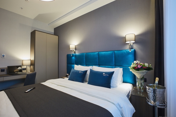 Imagen de la habitación del Hotel Mirotel Novosibirsk. Foto 14