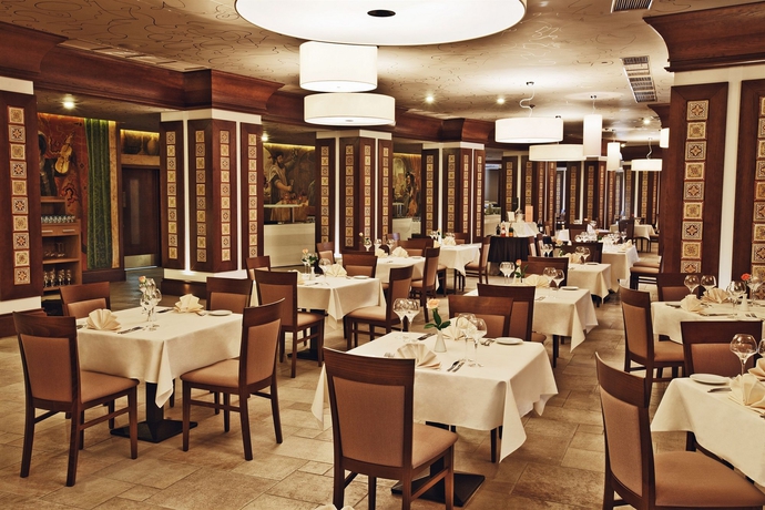 Imagen del bar/restaurante del Hotel Mirotel Resort And Spa. Foto 4