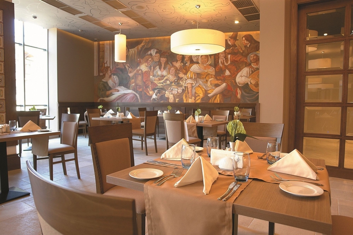 Imagen del bar/restaurante del Hotel Mirotel Resort And Spa. Foto 5