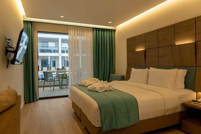 Imagen general del Hotel Mirror, Kasandra. Foto 3