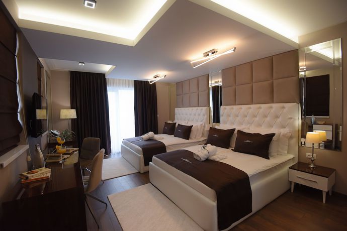 Imagen de la habitación del Hotel Mirror Skopje. Foto 12