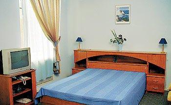 Imagen de la habitación del Hotel Mirta. Foto 2