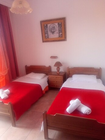 Imagen de la habitación del Hotel Mirto. Foto 15